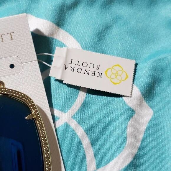 Kendra Scott Danielle reversible iridescent & black New!!!! Rare HTF - Picture 4 of 9